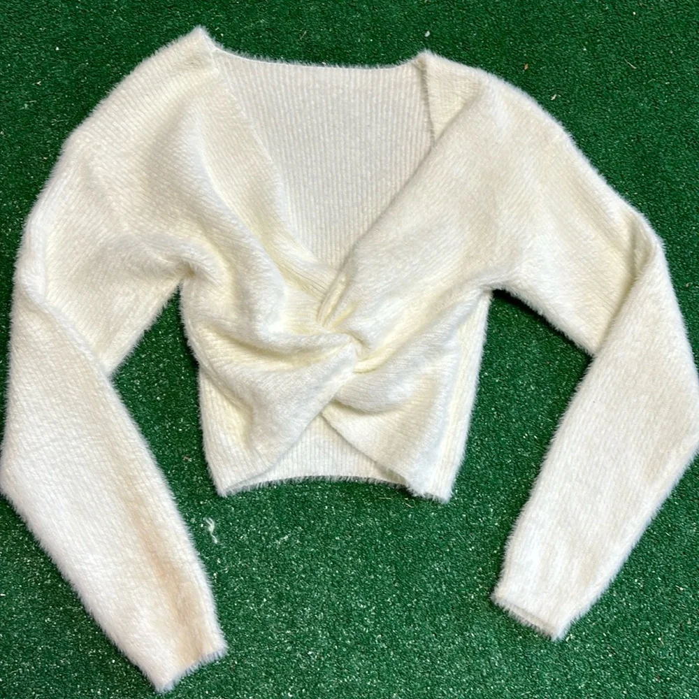 Crop sweater